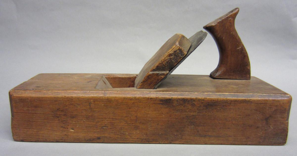 1959.074.004 Molding plane, View 1