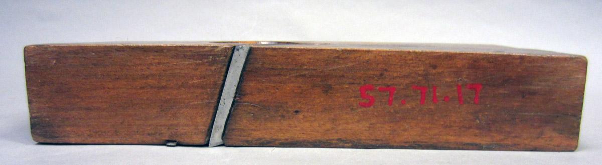 1957.0071.017 Skew rabbet plane, underside