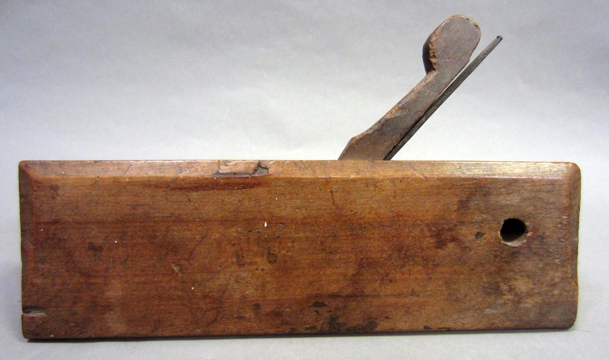 1959.0074.002 Molding plane, view 2