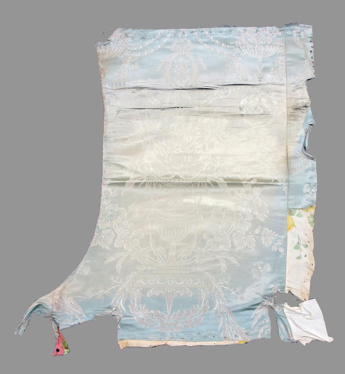 1969.8669.003 textile, printed obverse