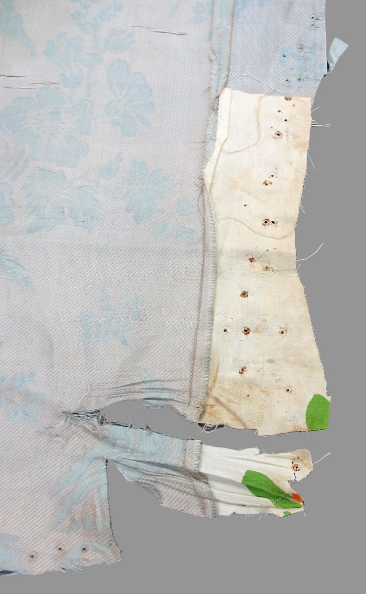1969.8669.012 textile, printed detail