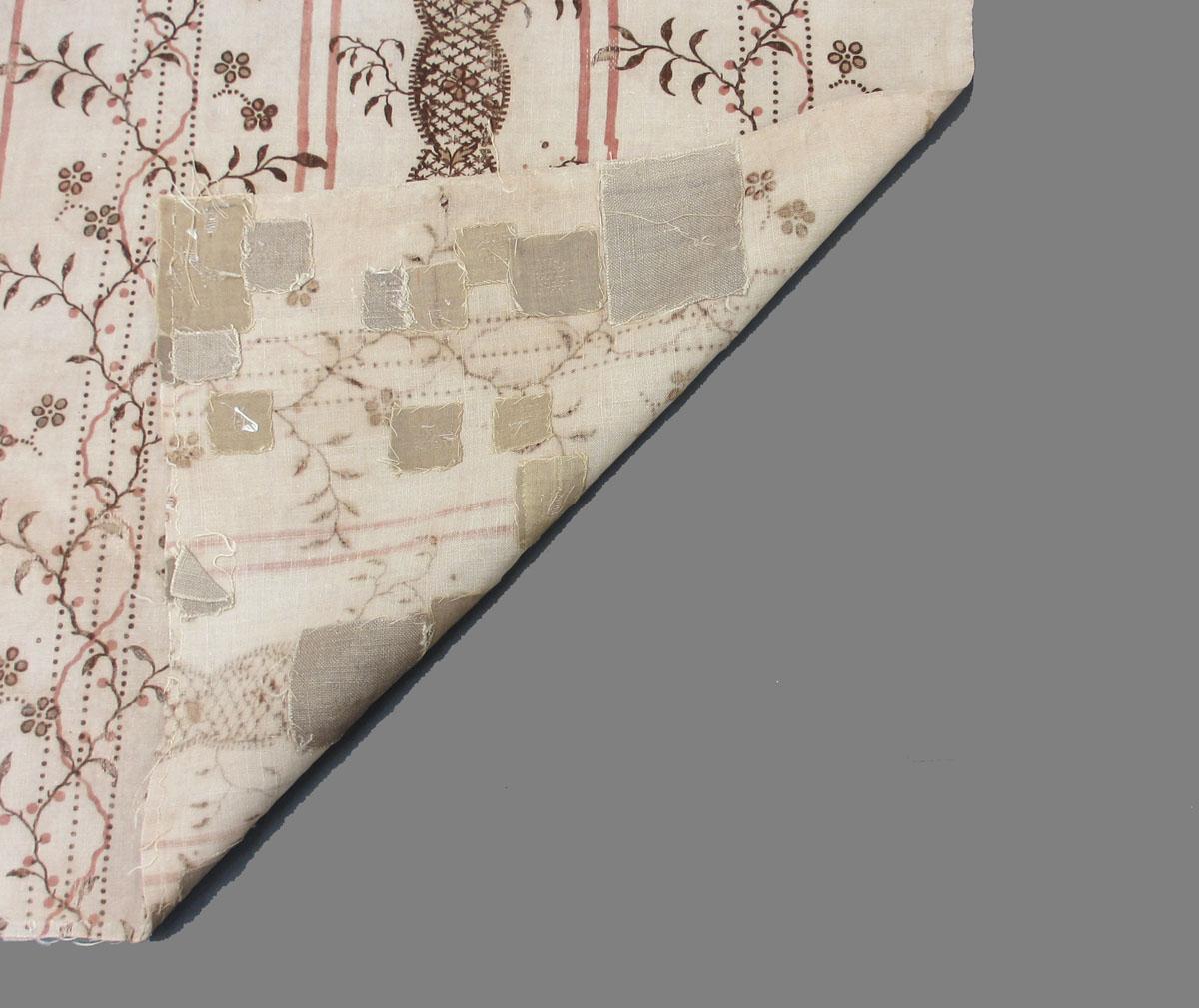 1958.0605.005 Textile, printed partial folded corner