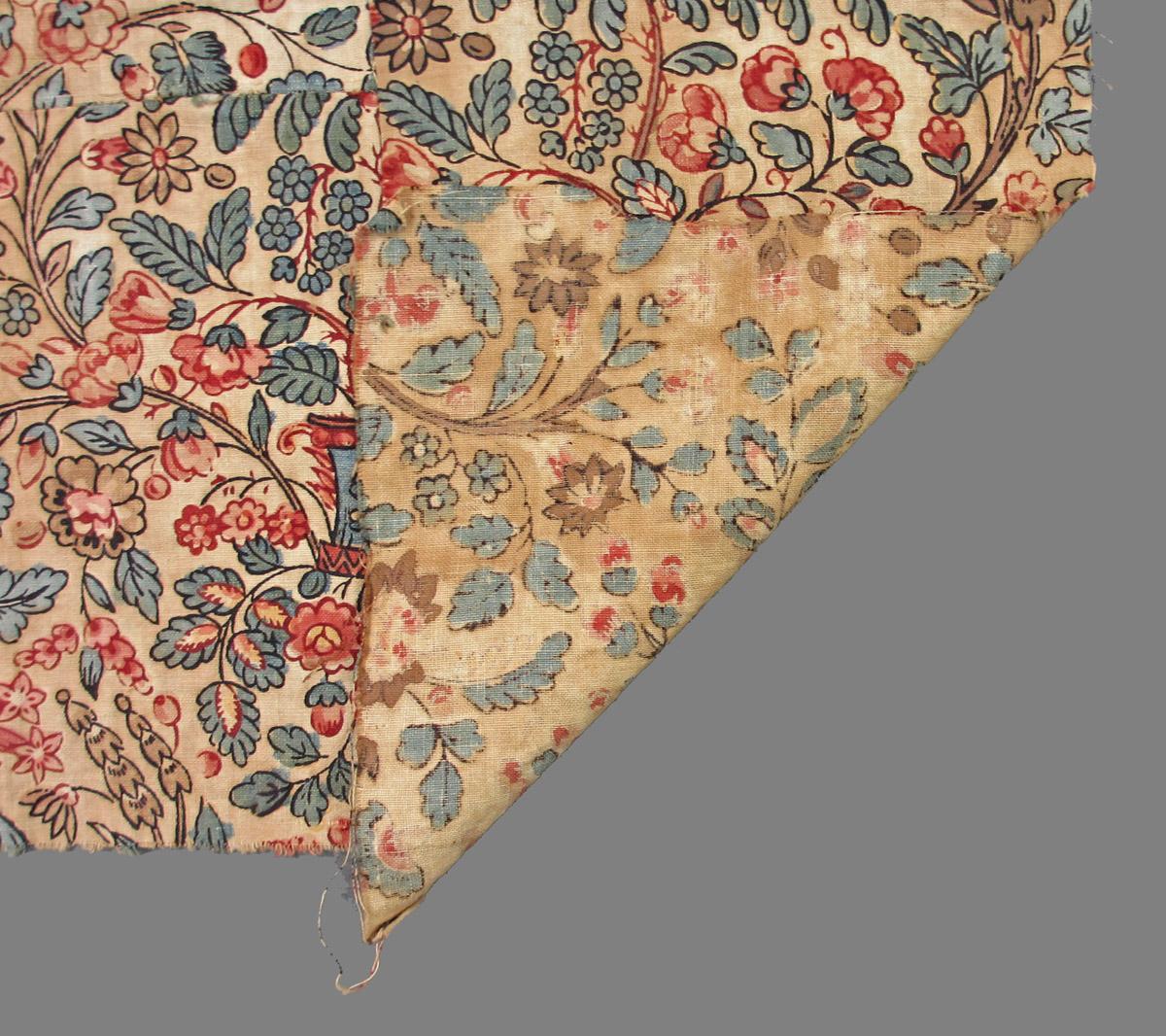 1969.3161.002 Textile, printed folded corner