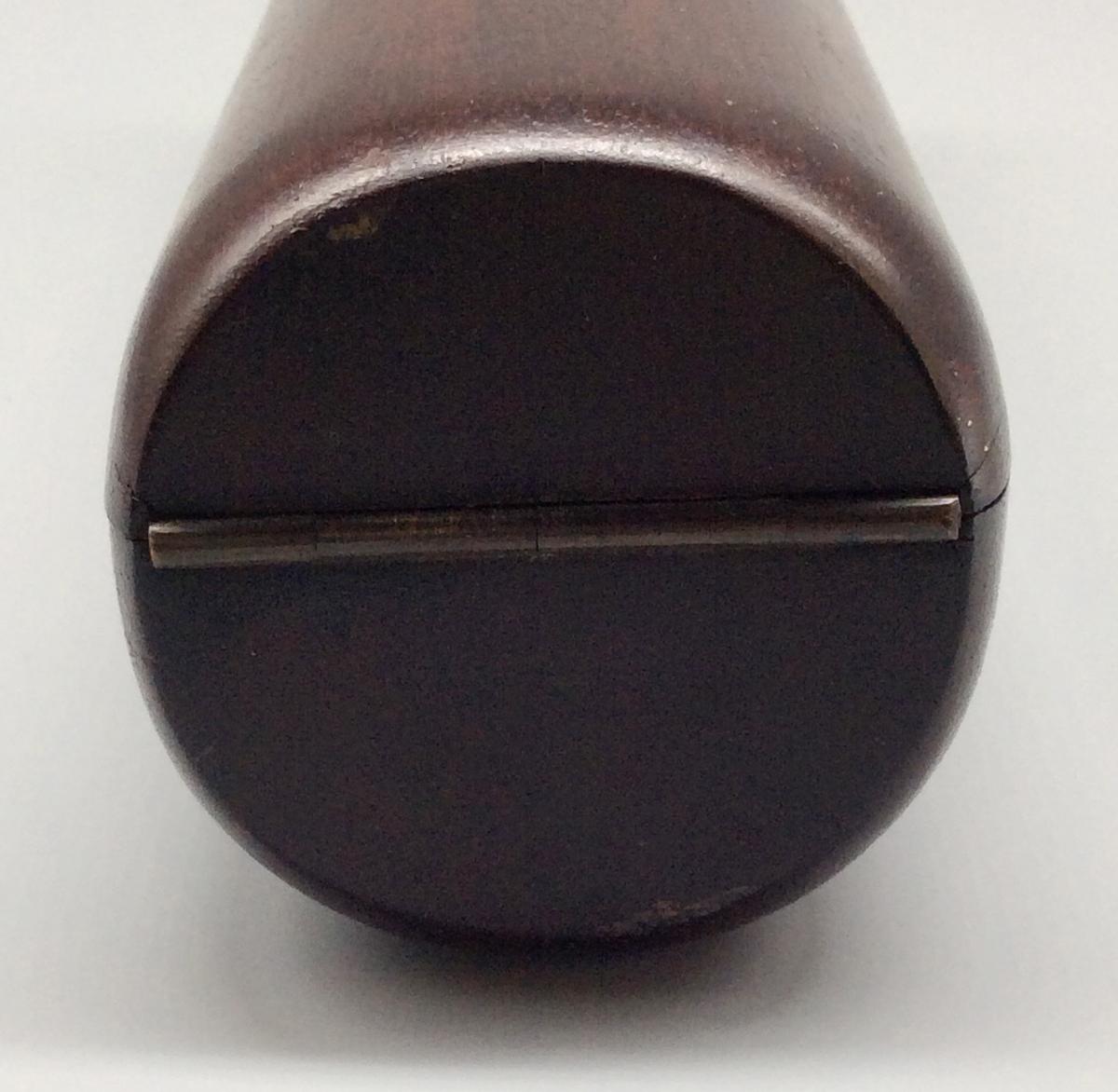 1959.0135 A Shaving box, view 4