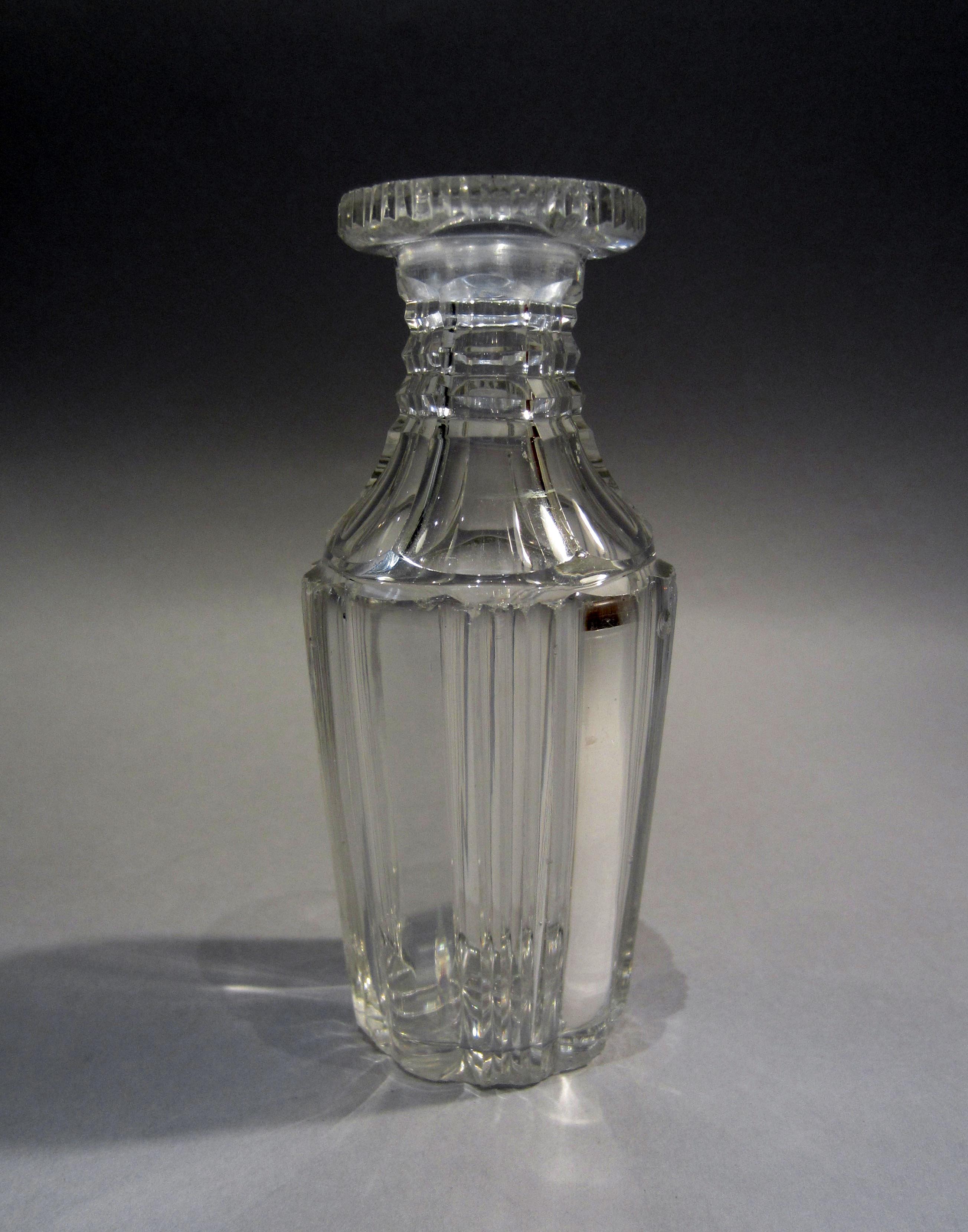 1997.0024 G Cruet bottle