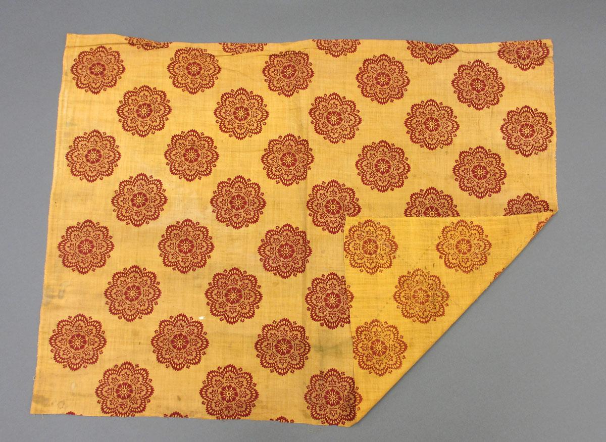 1958.0069.003 A Textile, printed folded corner