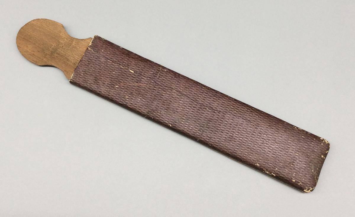 1959.0135 G Honing stick, view 1