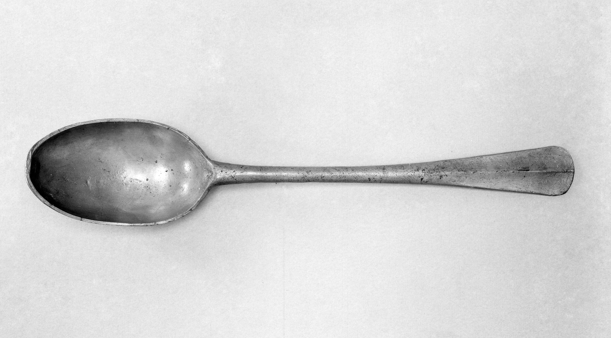 1959.0137 Pewter spoon