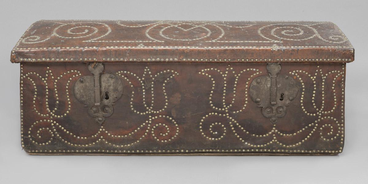 1959.0155 Trunk, view 2
