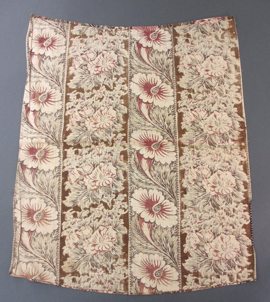 1969.3589.003 Textile, printed reverse