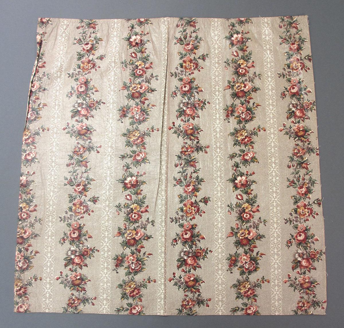1960.0280.004 Textile, printed obverse
