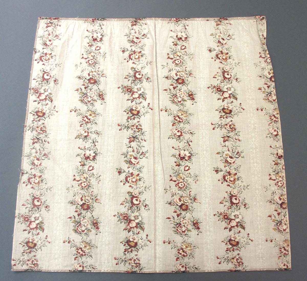 1960.0280.004 Textile, printed reverse