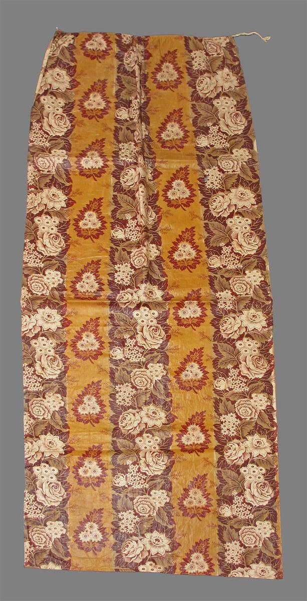 1963.0135.001 textile, printed obverse