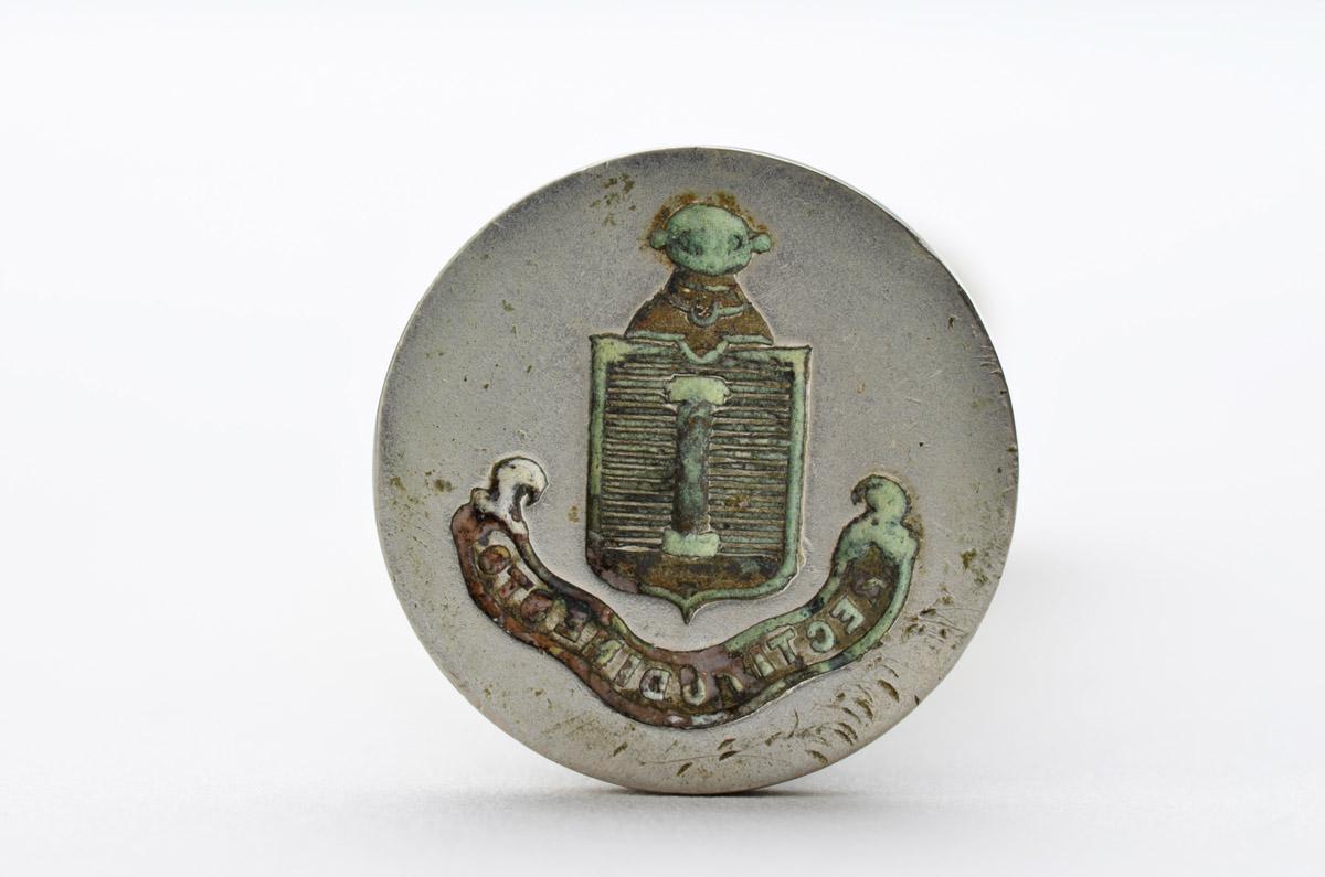 2012.0032.003 Seal (view 2)