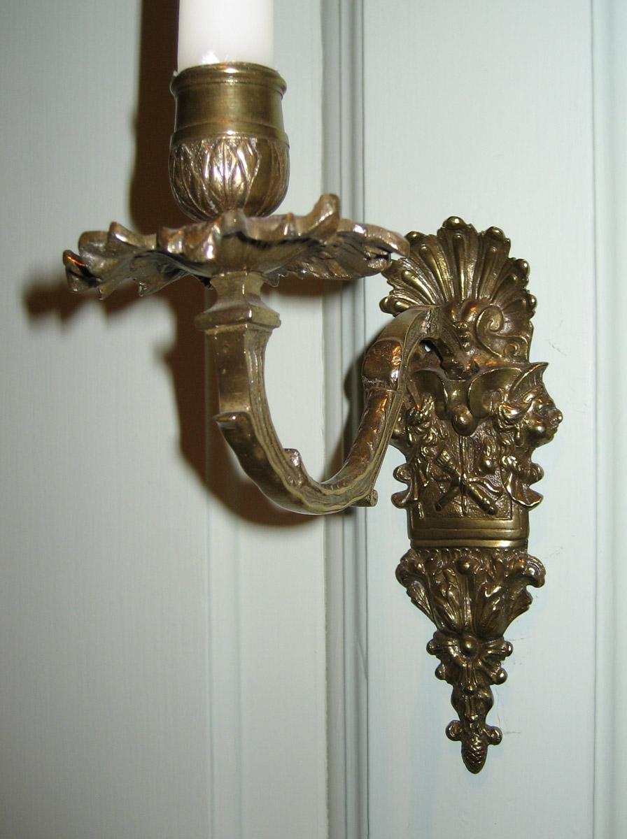 1953.0153.001 Sconce