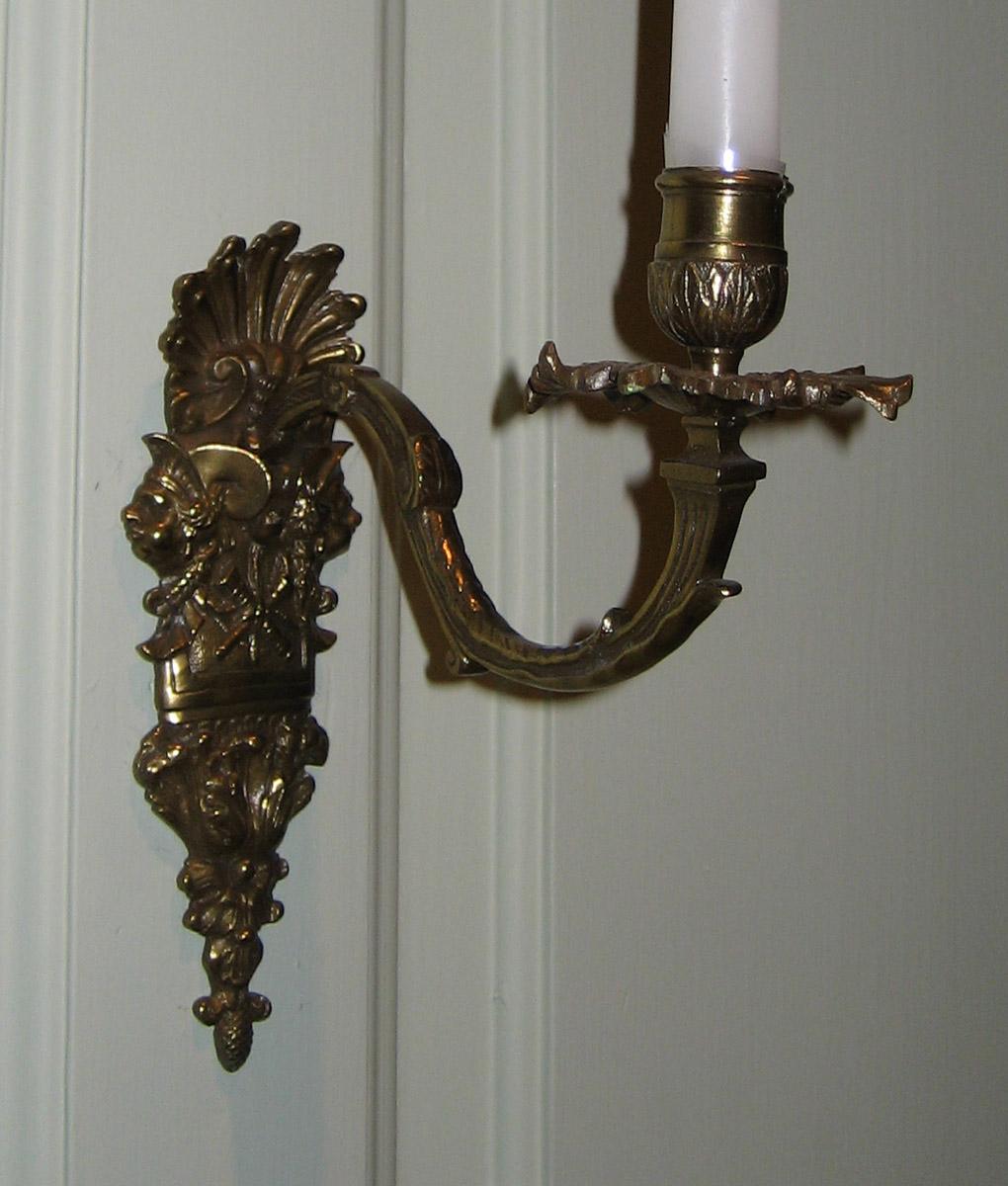 1953.0153.002 Sconce