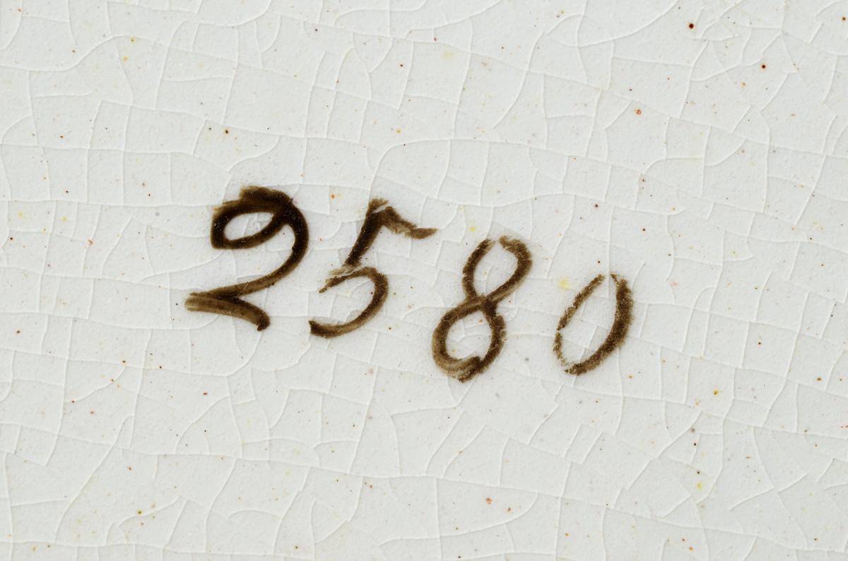 2012.0022 B stand painted enamel mark