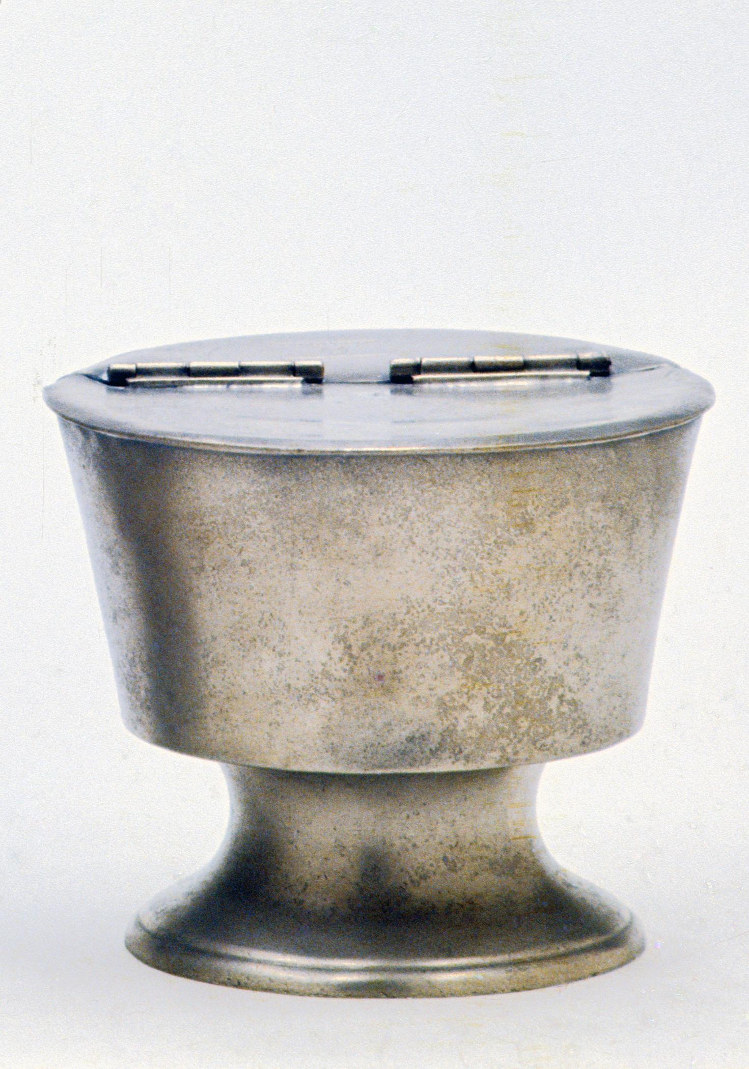 1953.0155.027 Britannia sugar bowl
