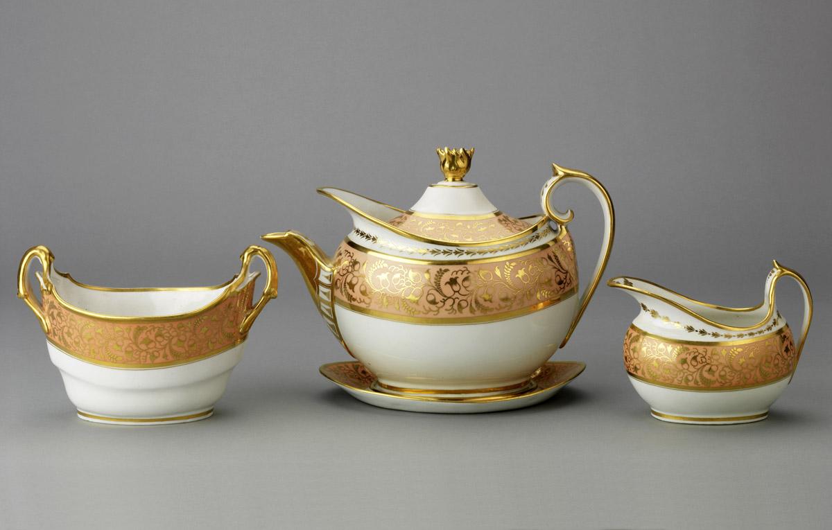 2012.0033.001.004, .001 A-C, .003 Sugar bowl, teapot and stand, and milk jug