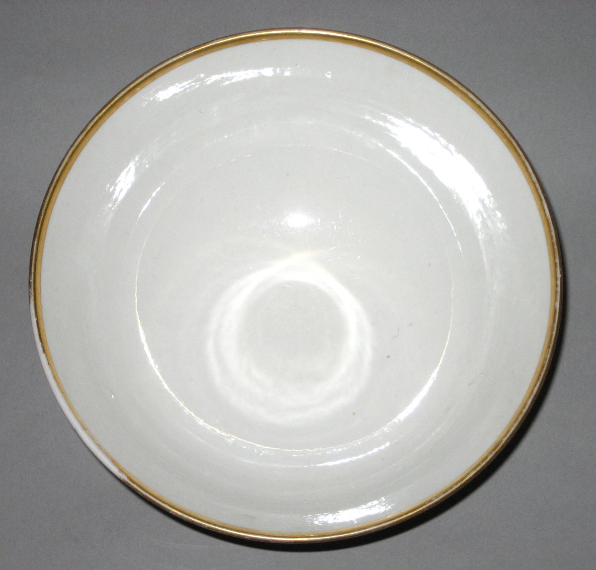 2012.0033.001.002 Slop bowl top