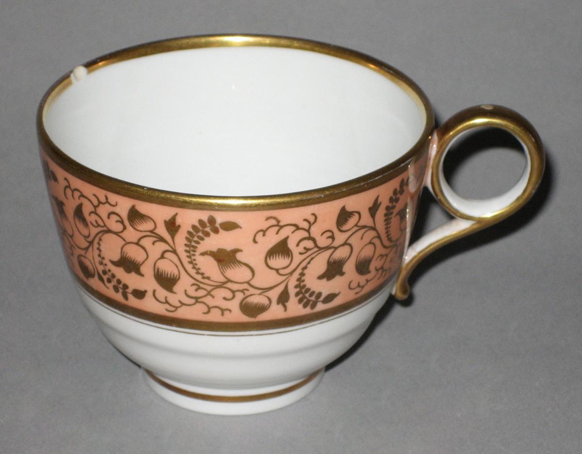 2012.0033.001.013 Teacup