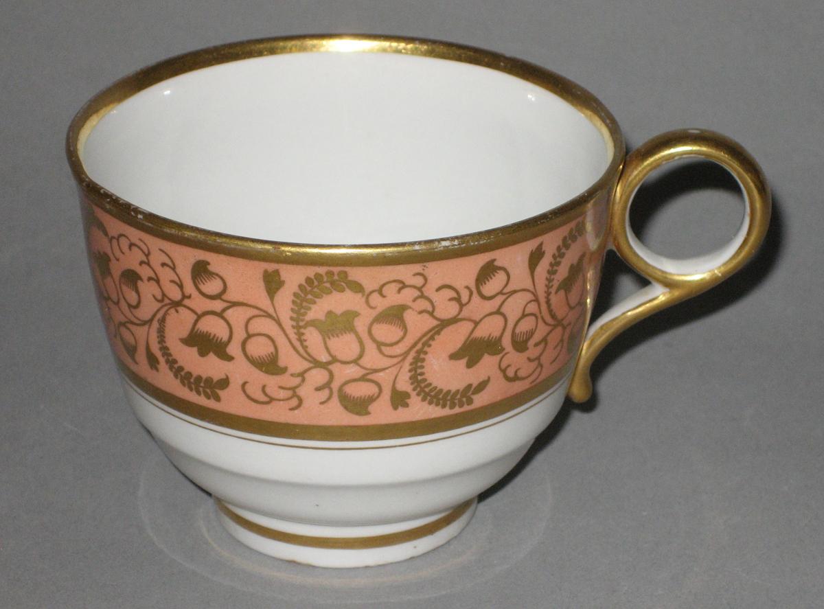 2012.0033.001.014 Teacup