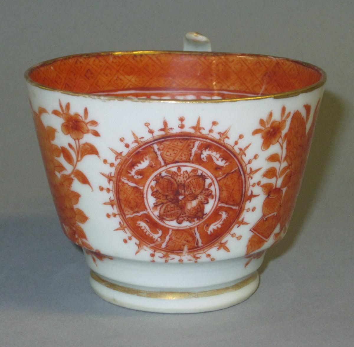 2012.0033.011 A Teacup front