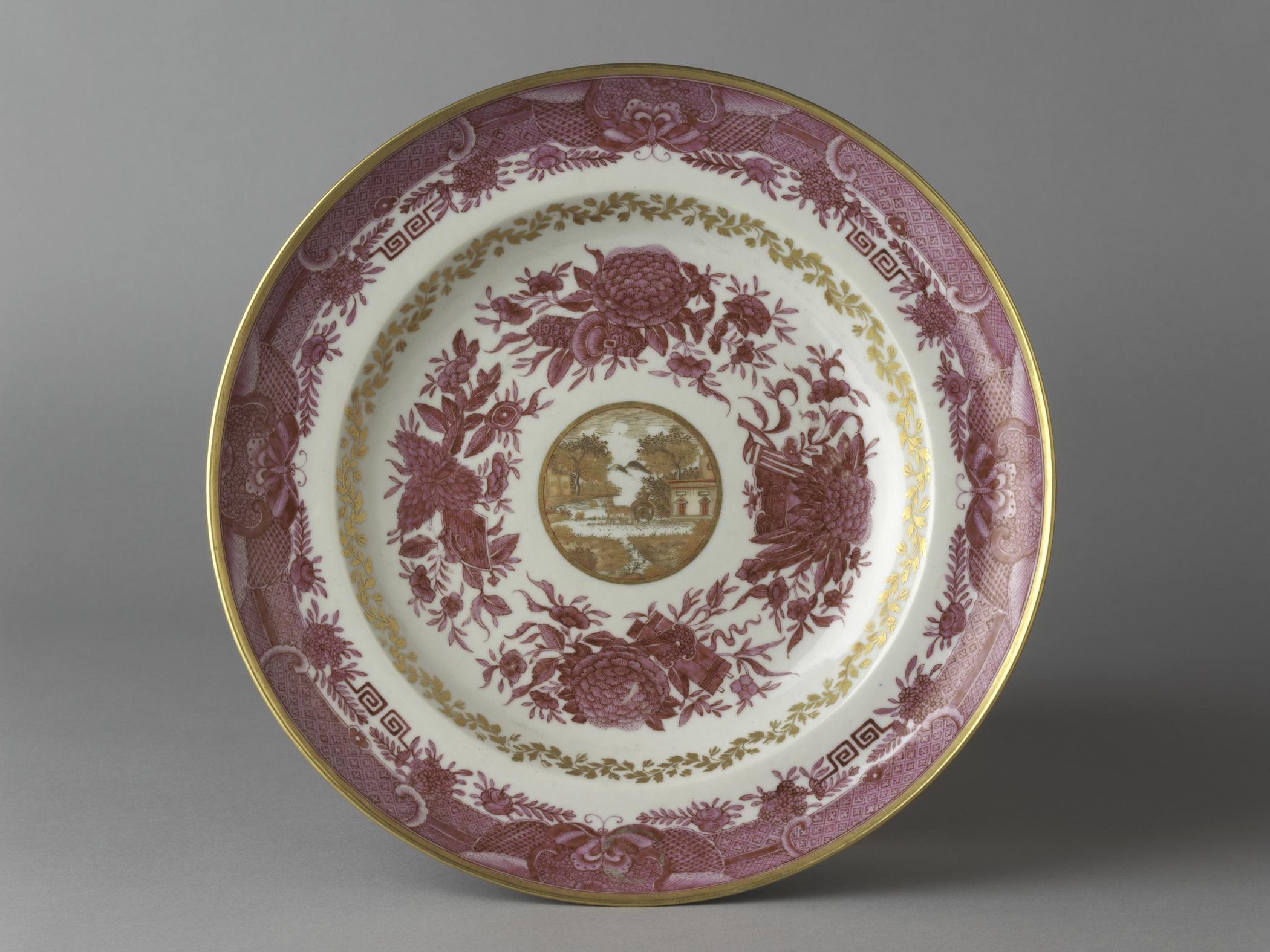2012.0033.009 Plate or bowl, view 1