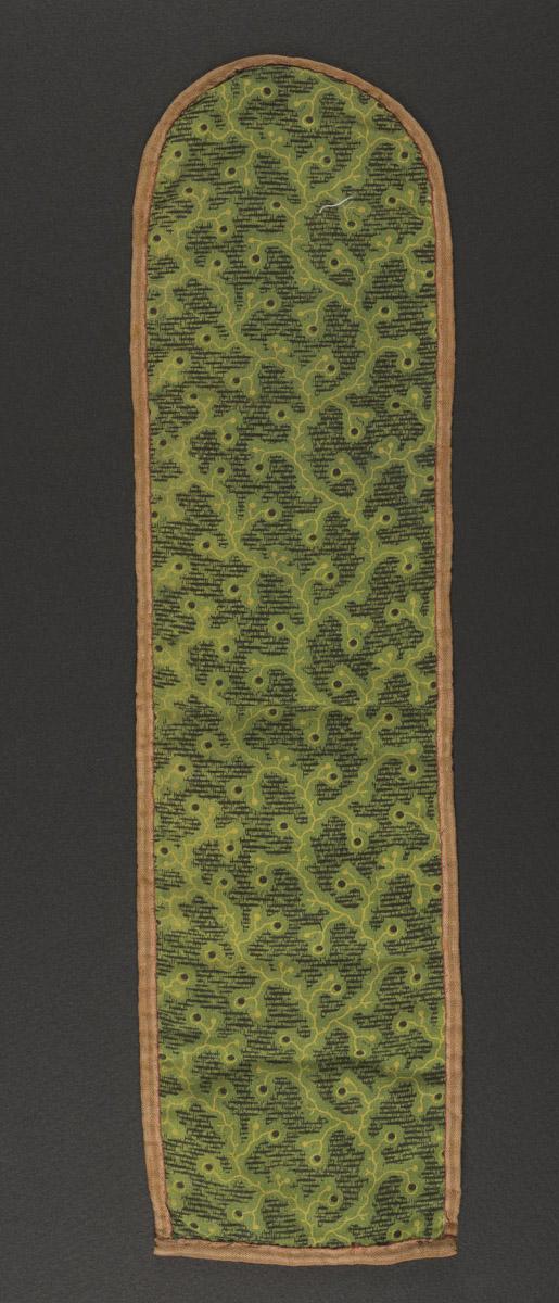 2013.0031.114 Sewing roll, side 2