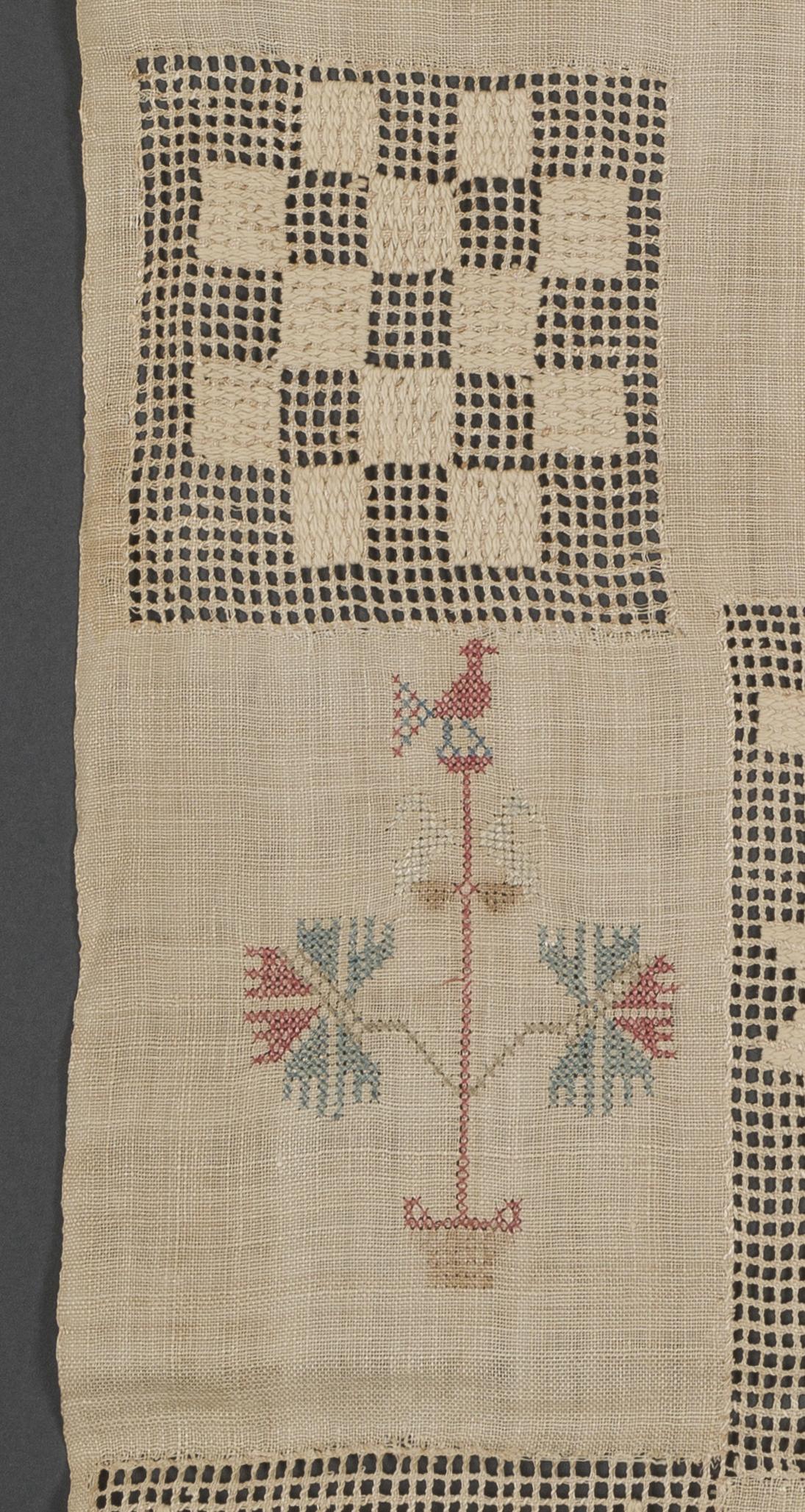 2013.0031.148 Towel, detail 4