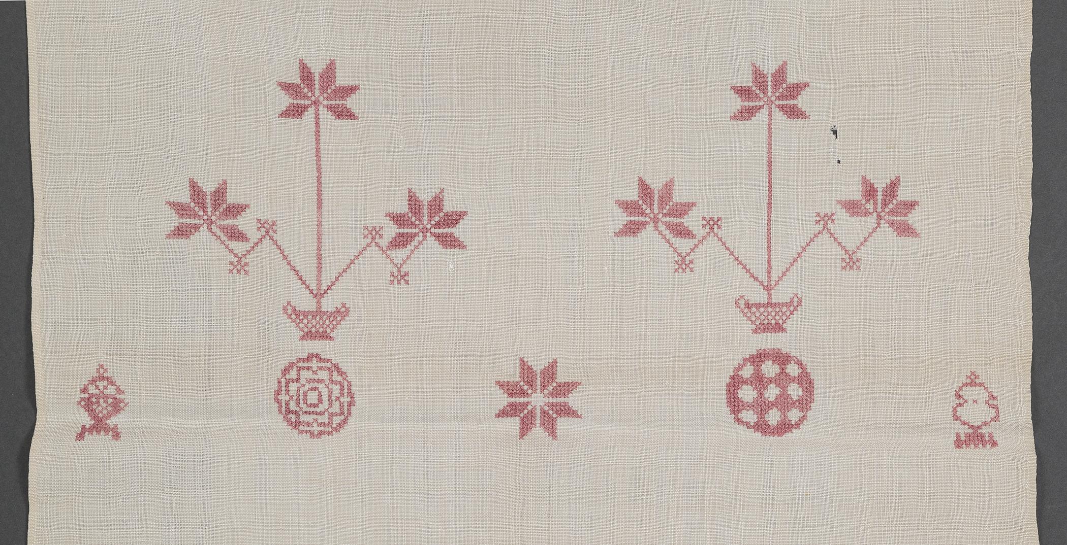 2013.0031.158 Towel, detail 5
