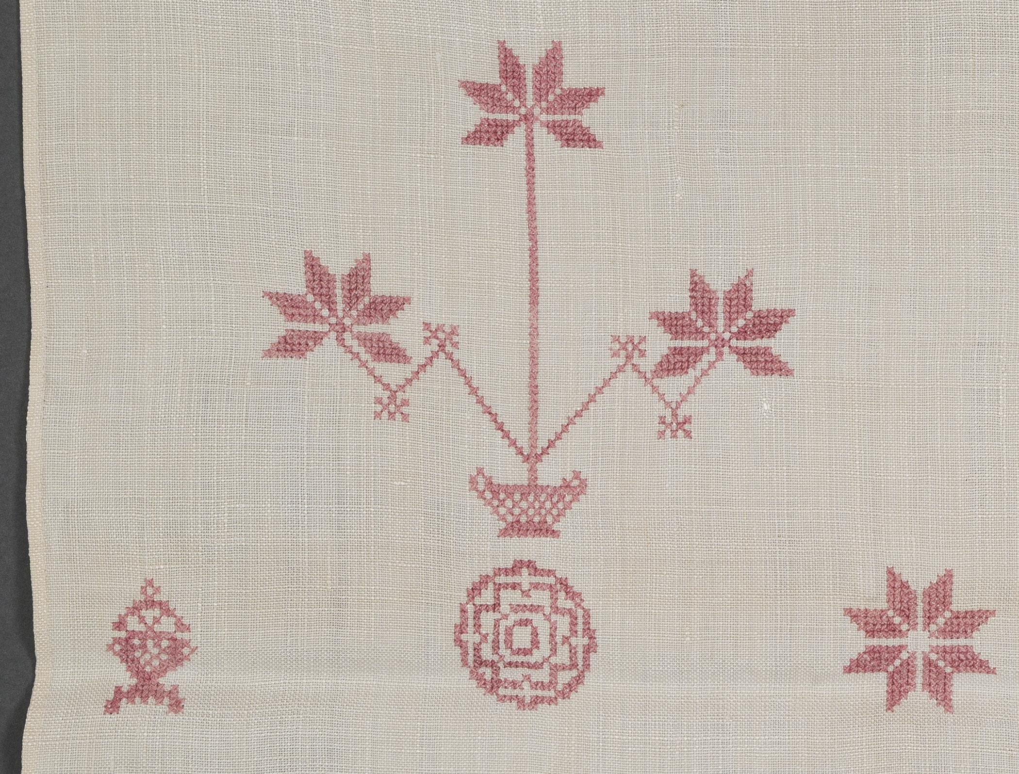 2013.0031.158 Towel, detail 6