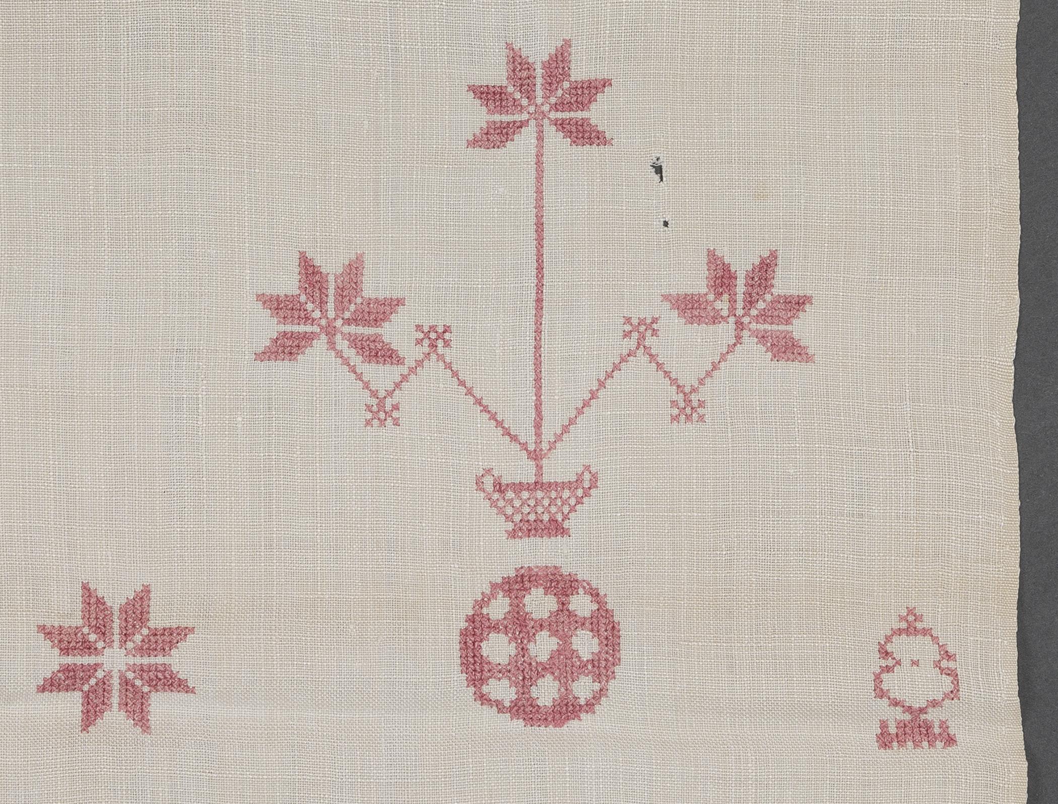 2013.0031.158 Towel, detail 7