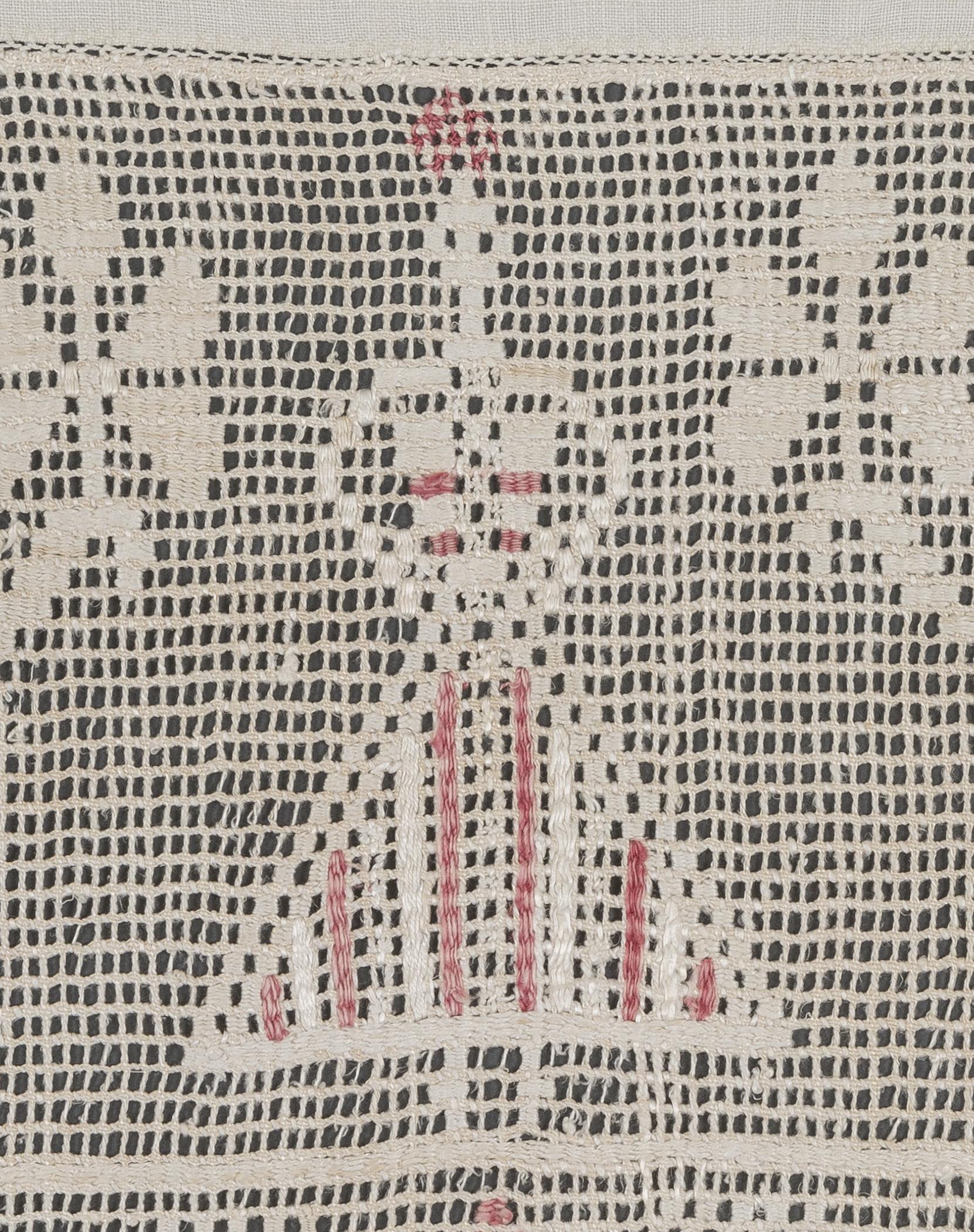 2013.0031.160 Towel, detail 5
