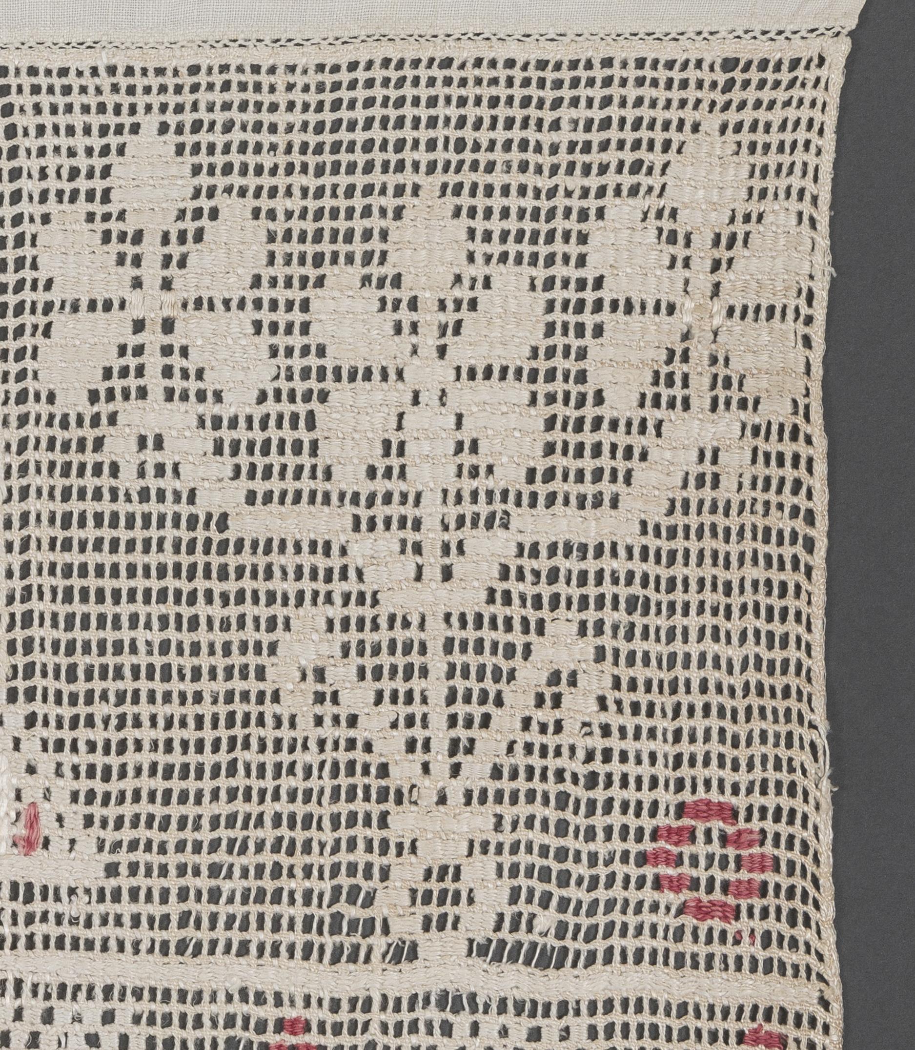 2013.0031.160 Towel, detail 6