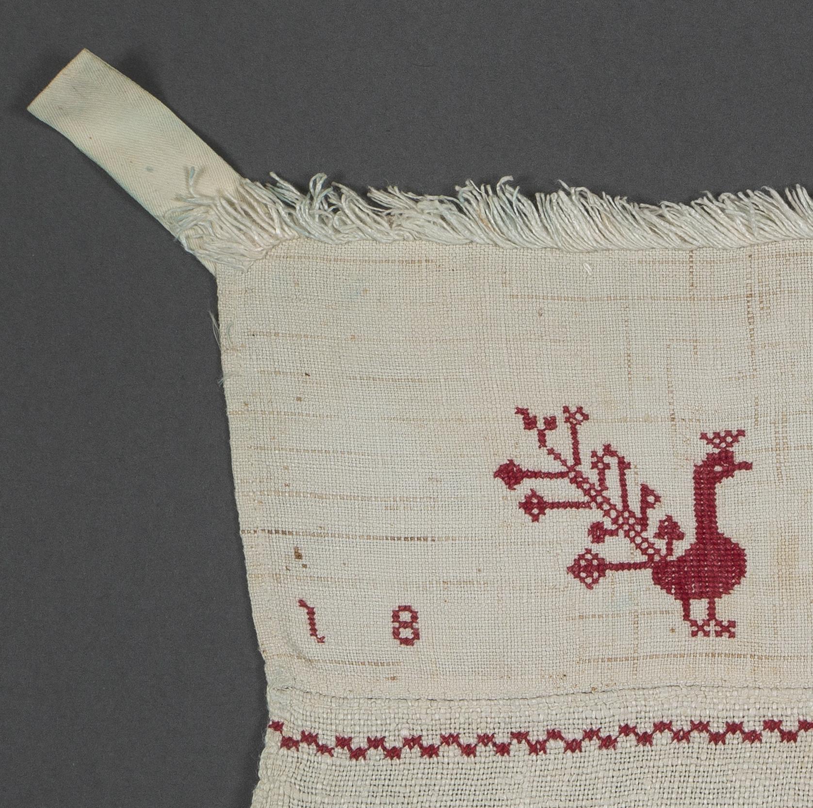 2013.0031.175 Towel, detail 2