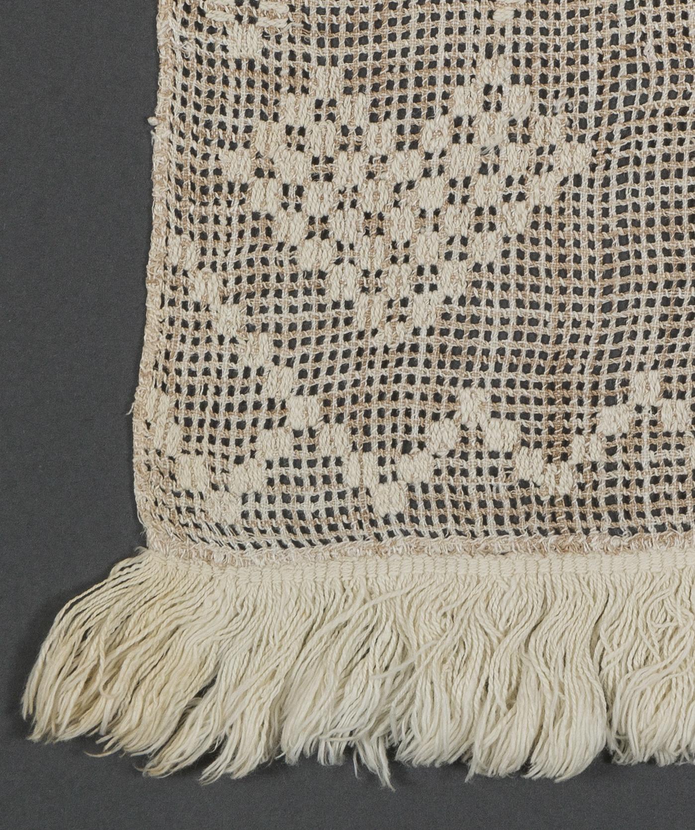 2013.0031.166 Towel, detail 16
