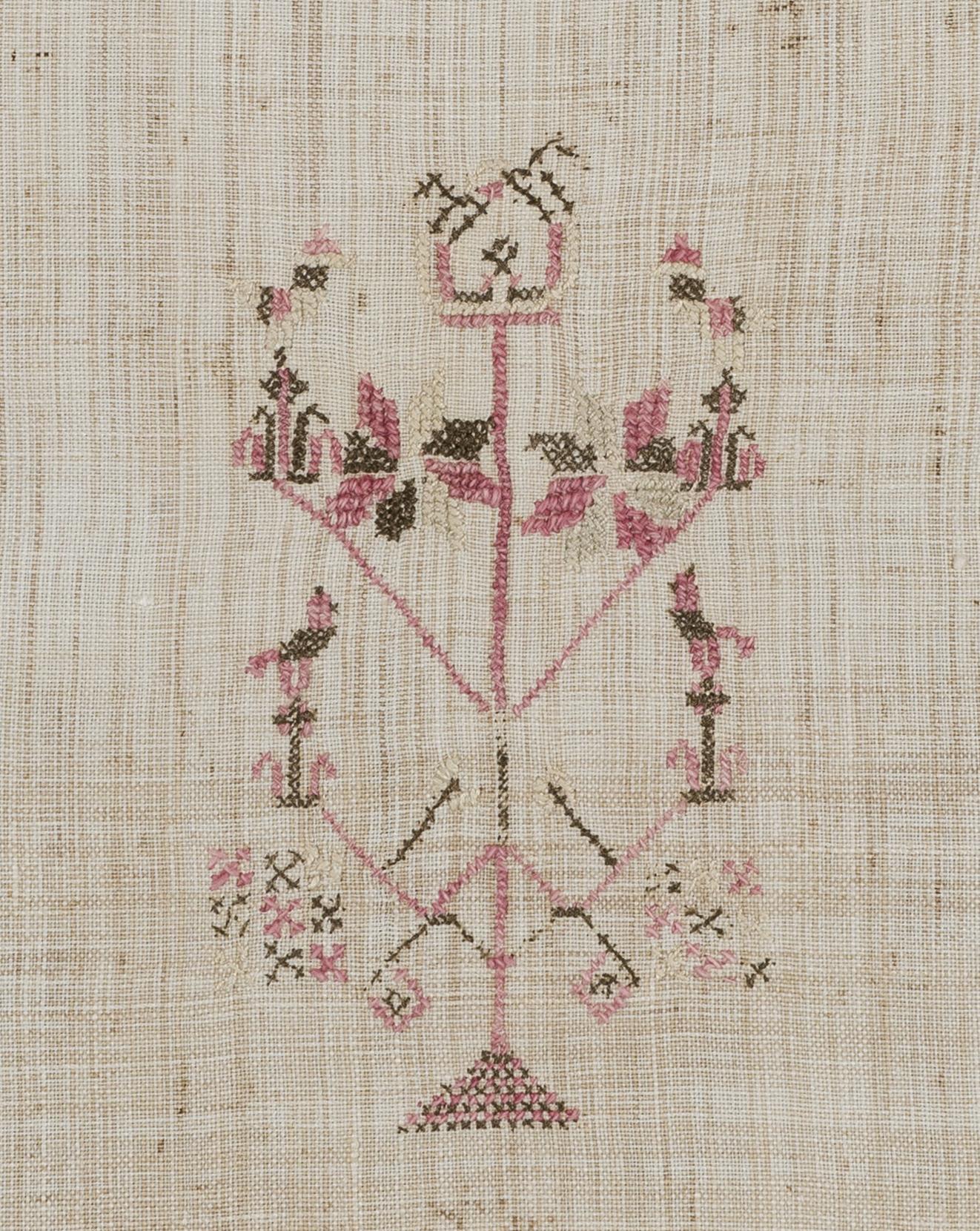 2013.0031.166 Towel, detail 4