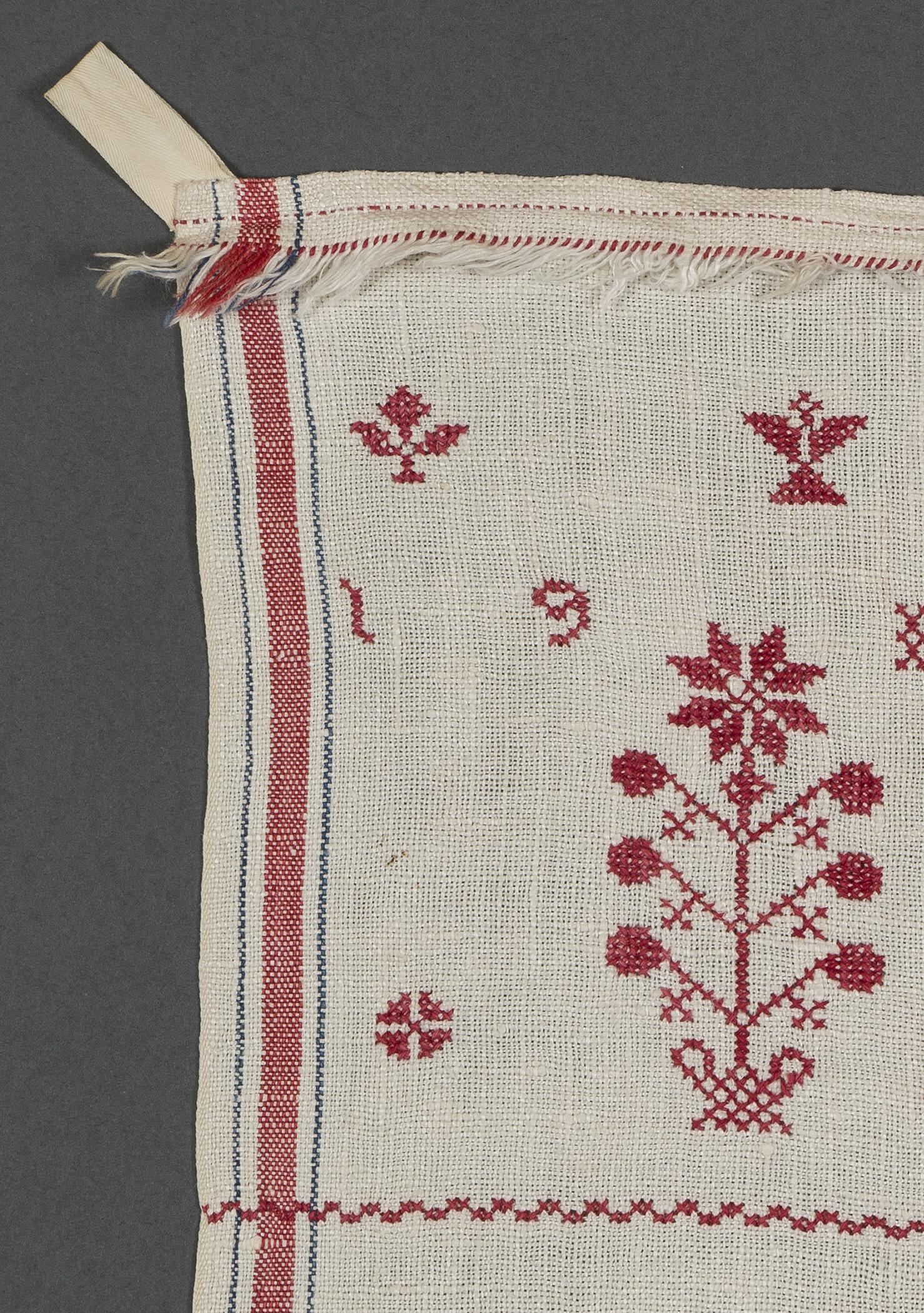 2013.0031.170 Towel, detail 2