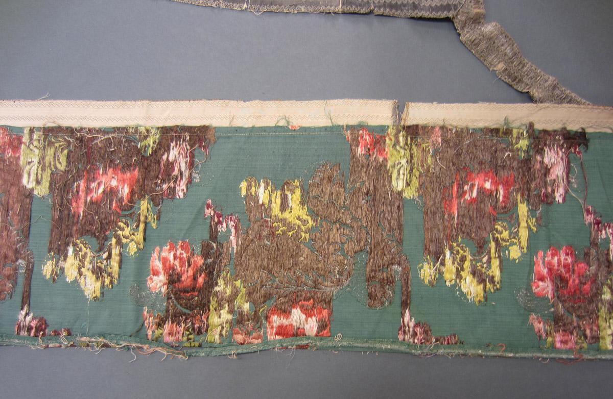 1969.2654 A Vestment fragment, Detail