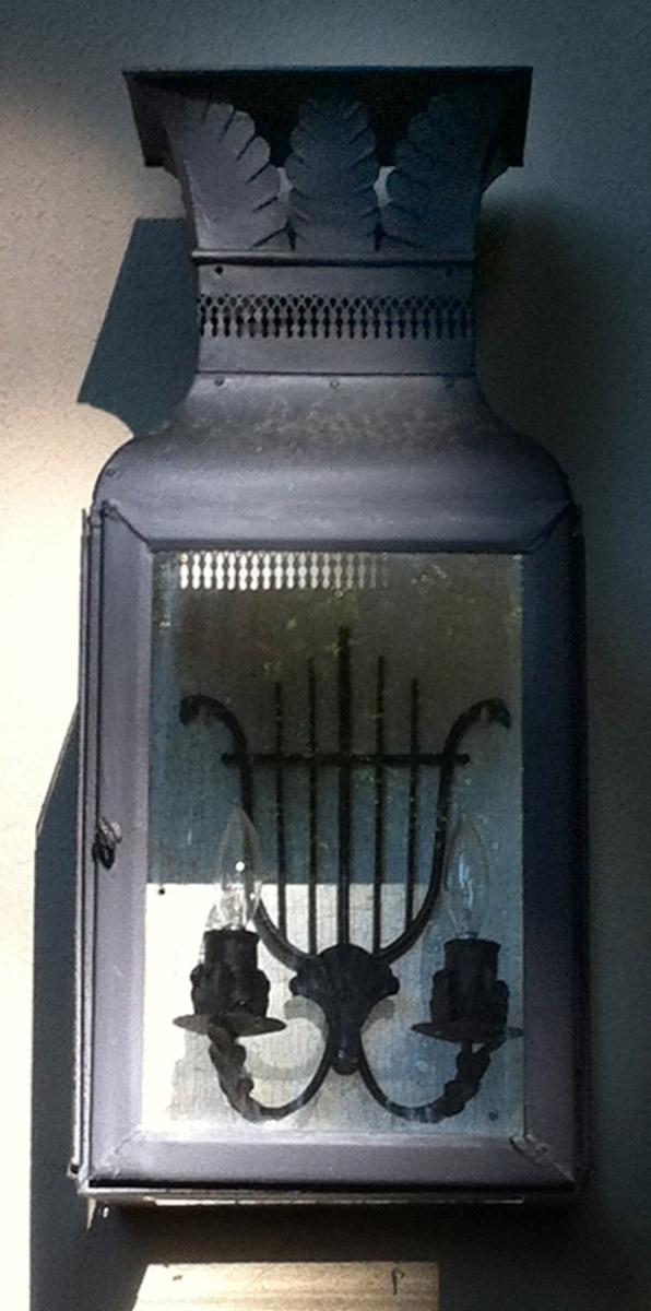 1969.8676.002 lantern