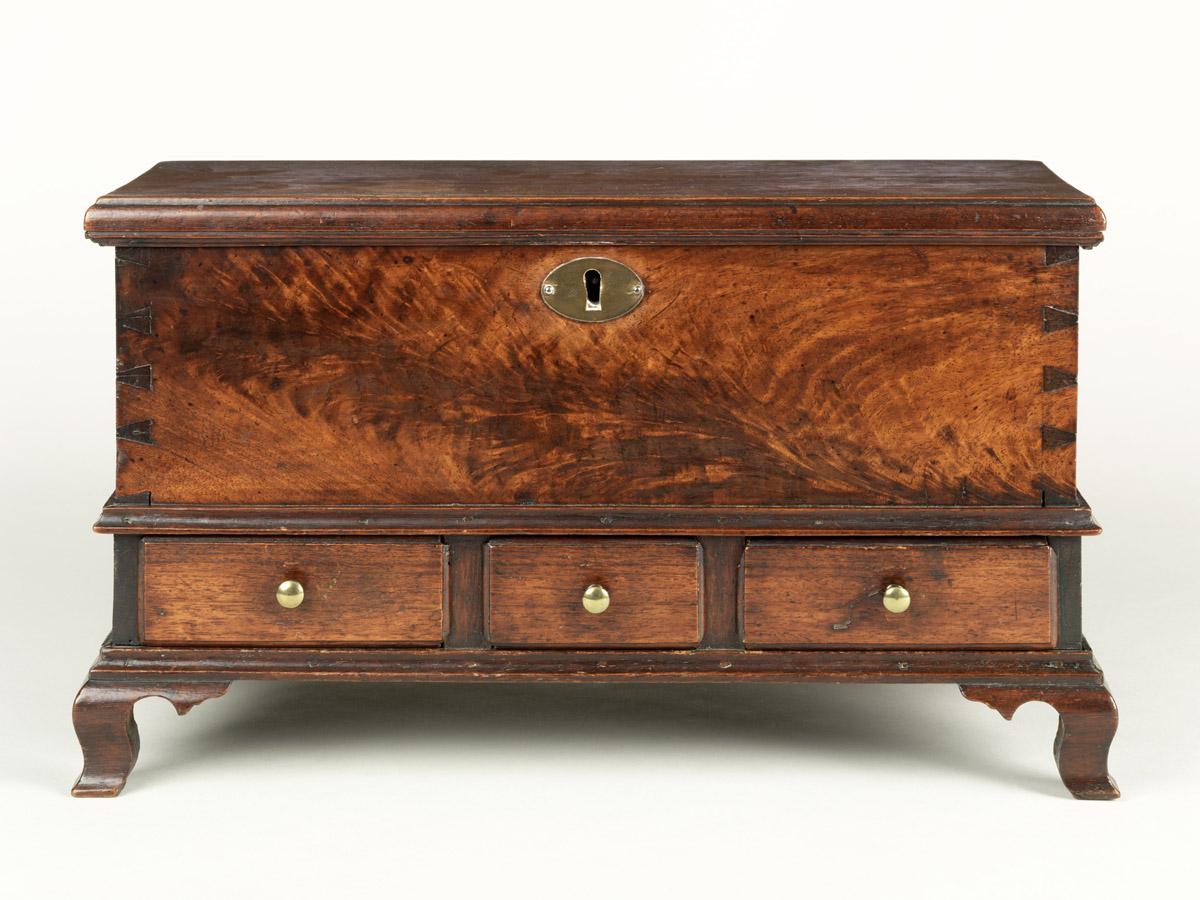 2012.0028.002 Chest, Miniature Chest (view 2)