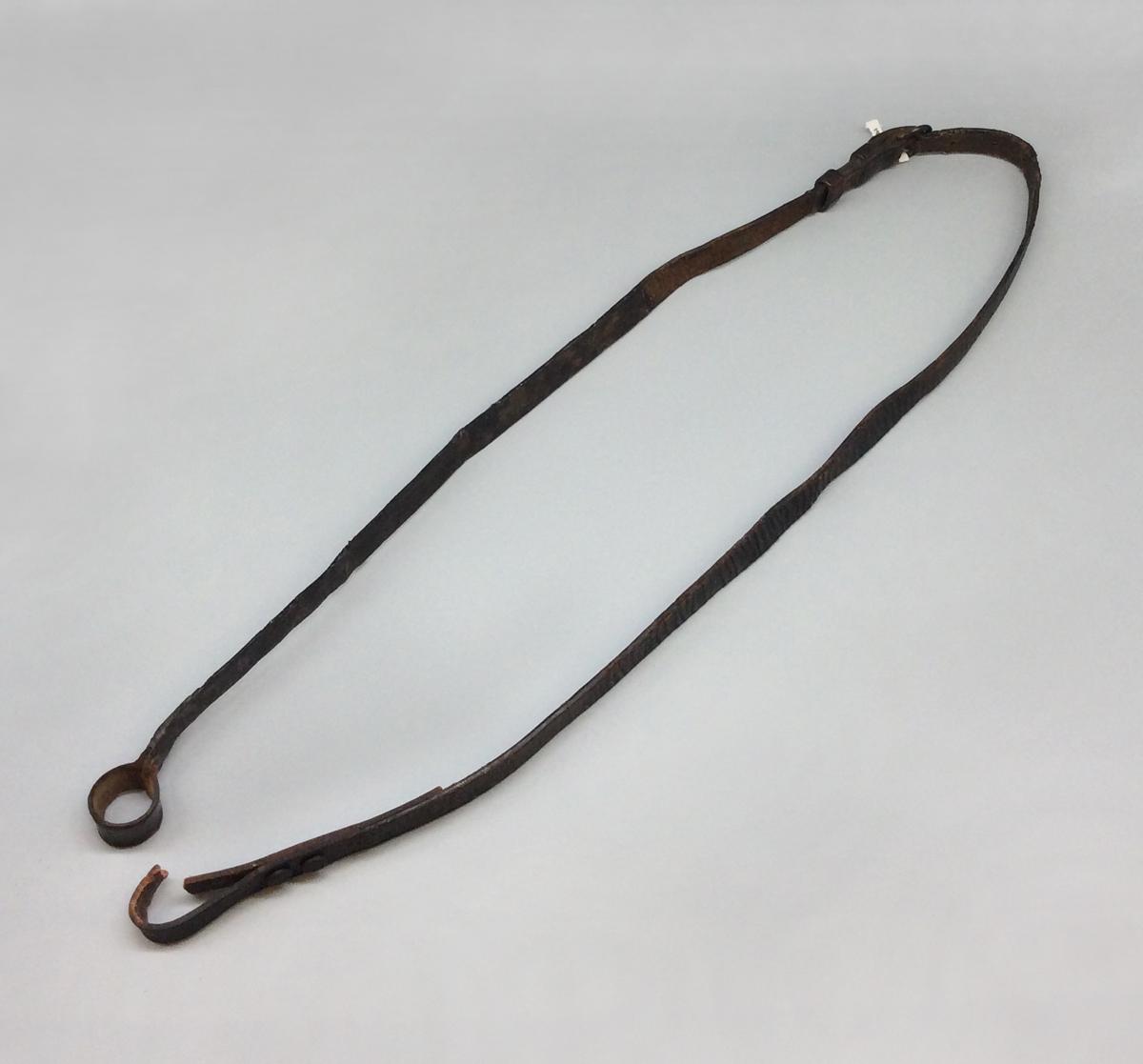 1965.2744 B Strap, view 2
