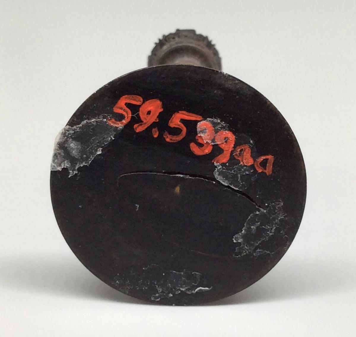 1959.0539 AA Chess piece, view 3