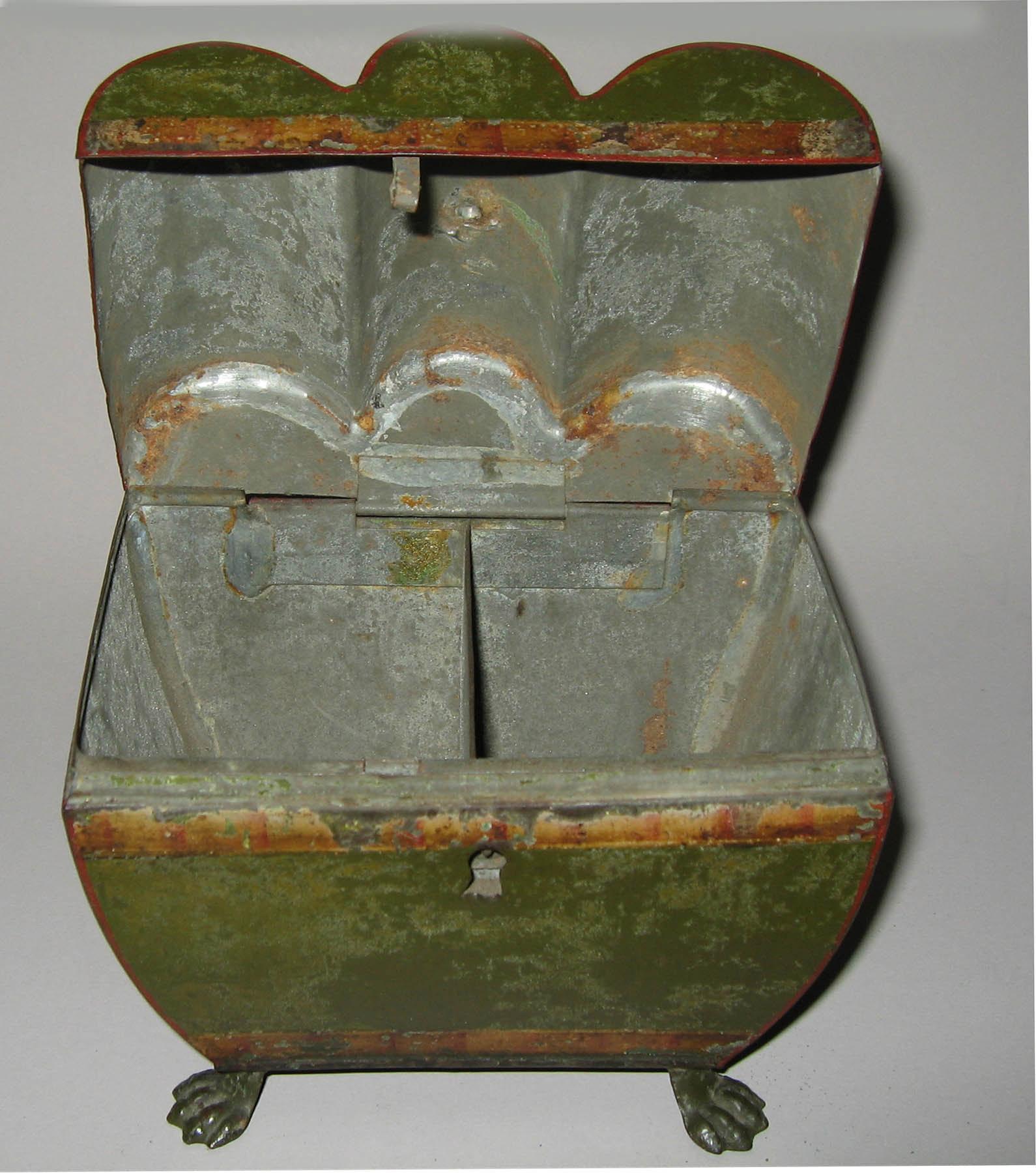 1959.0550 Tea Caddy view 2