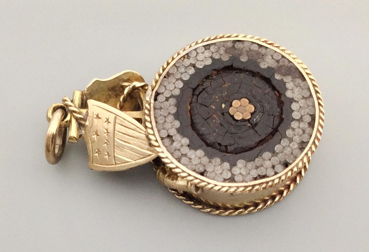 1959.0565 Watch fob, view 5