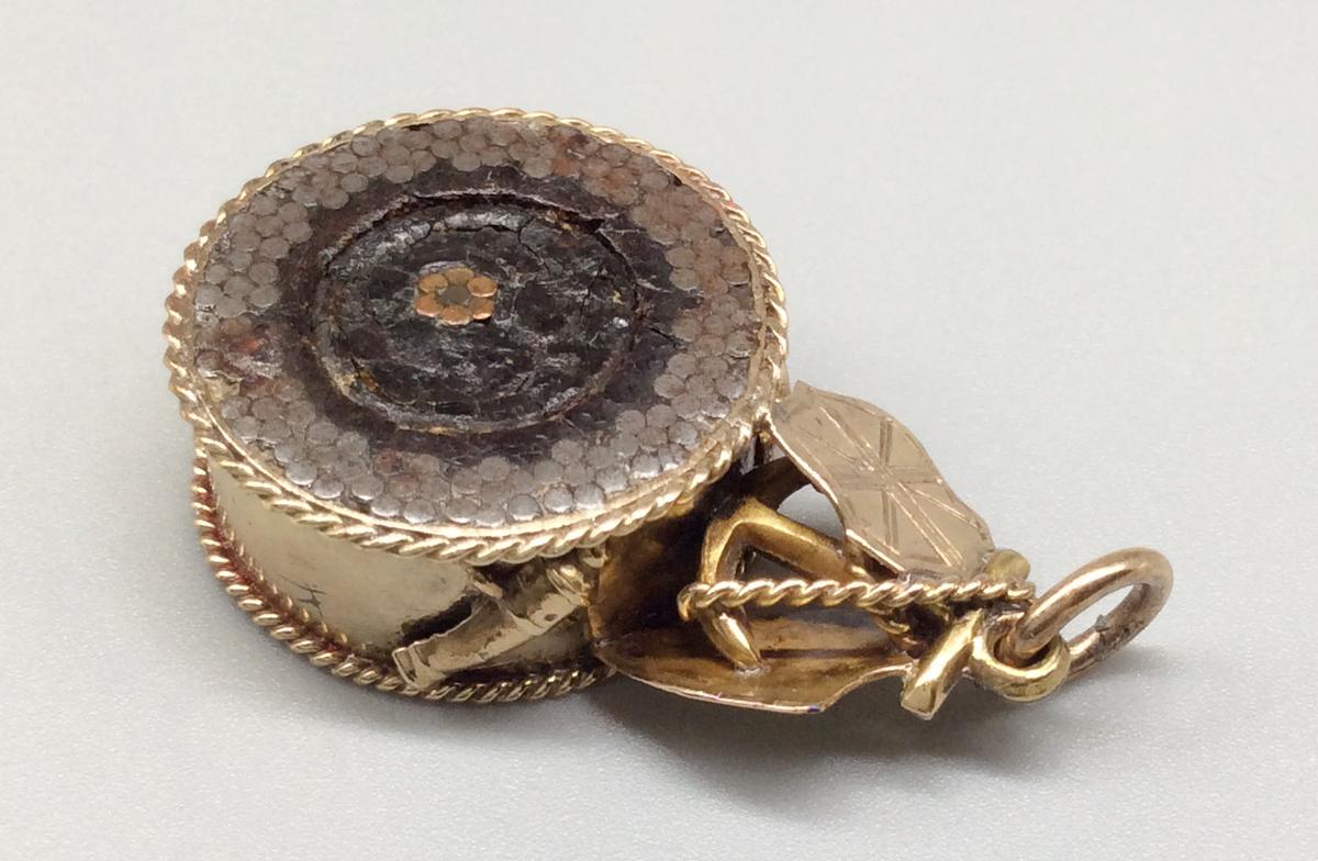 1959.0565 Watch fob, view 8