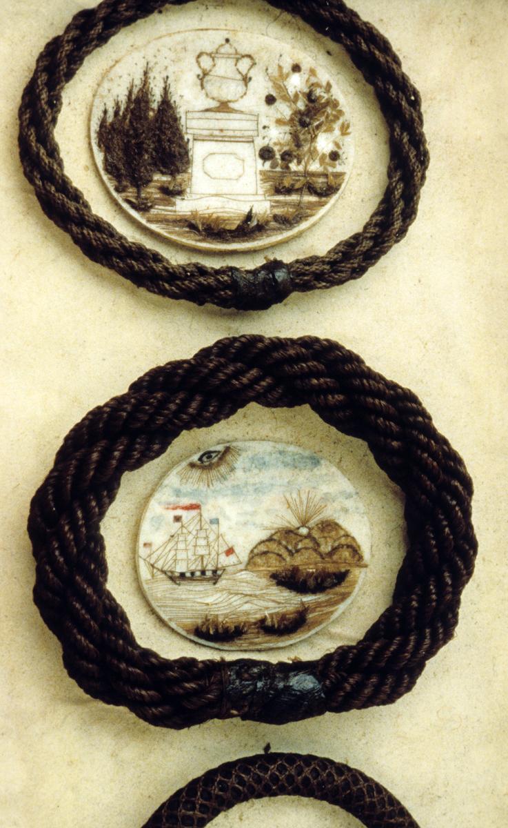 1959.0580 D Box, Ornament Detail