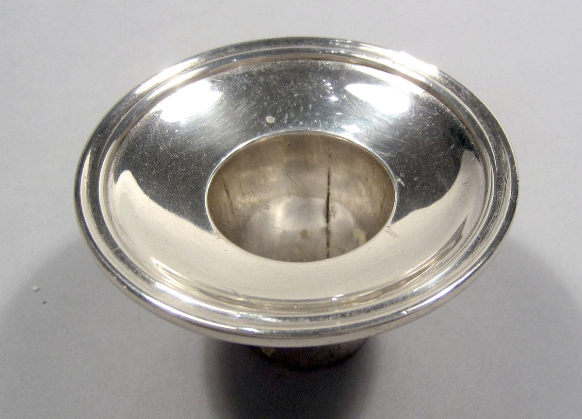 1959.0605 B Silver Candlestick Bobeche top view