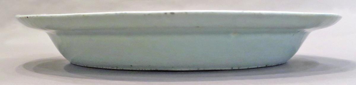 2014.0016.038 Dish, side